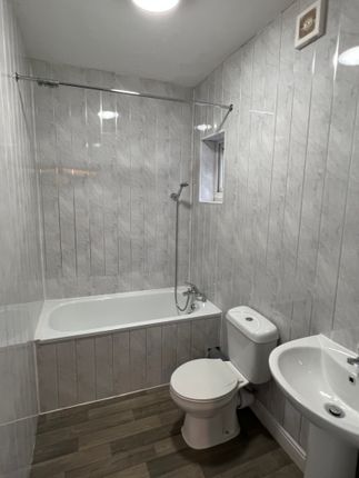 37, Holliers Walk, Hinckley photo 5
