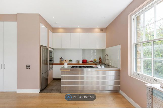 Flat B, Grove Lane, London photo 4