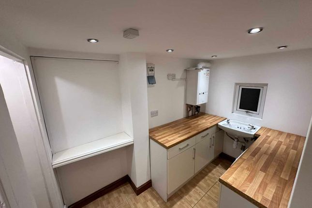 5, Darby Crescent, Ebbw Vale photo 4