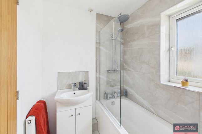 220, Lincoln Crescent, Biggleswade photo 4