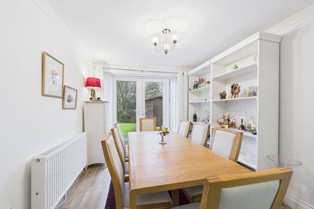 38 George Road, High Wycombe photo 3