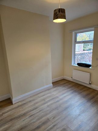 4, Edward Street, Wrexham photo 4