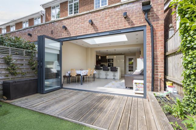 8 Cumberland Close,11.Jpg