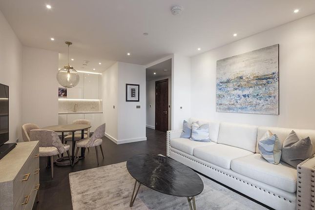 Flat to rent in The Residence, 4 Charles Clowes Walk, Battersea, London