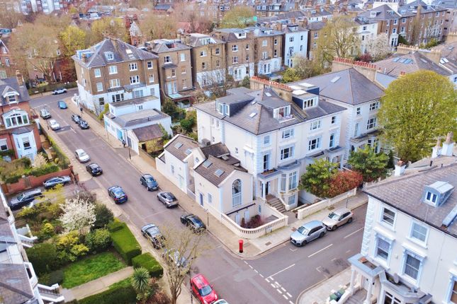 22, Belsize Square, Belsize Park photo 2