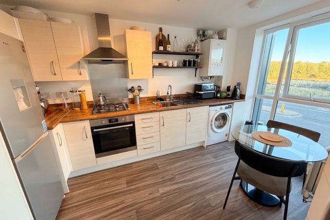 Flat 3, 22, Barrosa Way, Milton Keynes photo 3