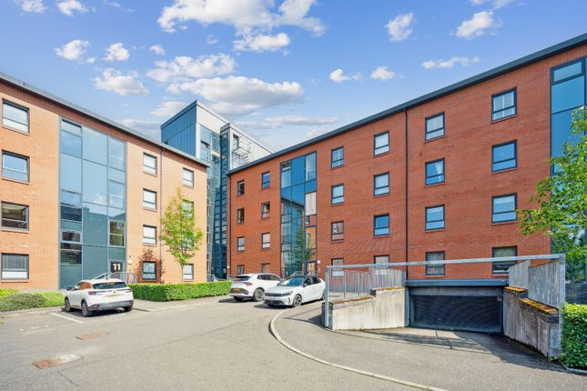 Thumbnail Flat to rent in Cardon Square, Renfrew, Glasgow