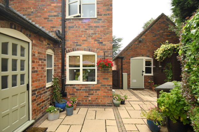 Detached house for sale in Haunton, Tamworth