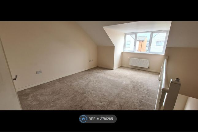 Featherwood Avenue, Newcastle Upon Tyne photo 3