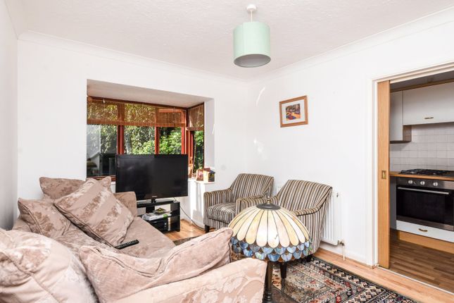 19, Caversham Avenue, Shoeburyness photo 4
