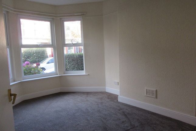 13, Carlton Street, Manchester photo 2
