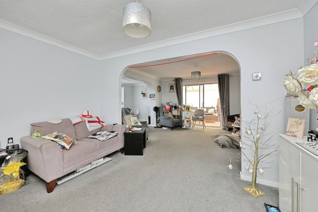 54, Sharman Avenue, Thetford photo 3