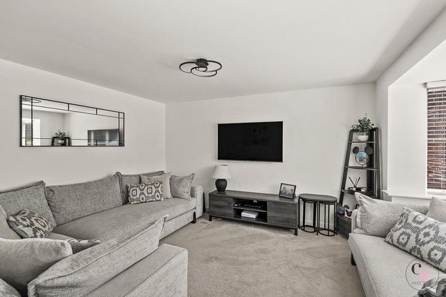 27, Stanthorne Drive, Winsford photo 4