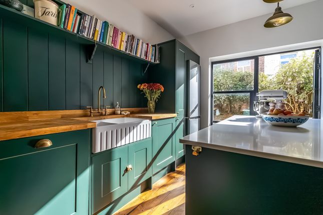 72 Devonshire Avenue, Southsea photo 4
