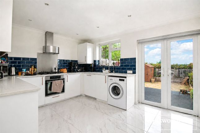 32, Lemsford Court, Hertfordshire photo 4