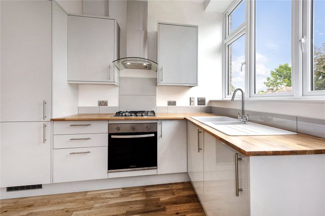 5, Seren House, Edenbridge photo 5