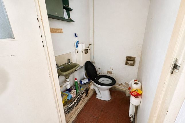 19, Market Street, Cinderford photo 4