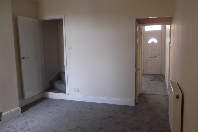 7, Dunbar road , Leicester photo 3