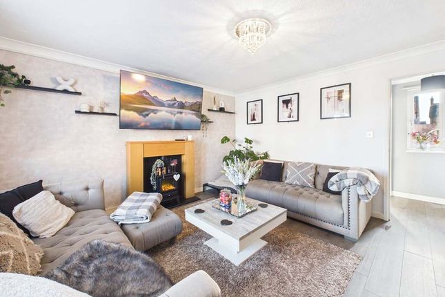 7, Simons Road, Market Drayton photo 4