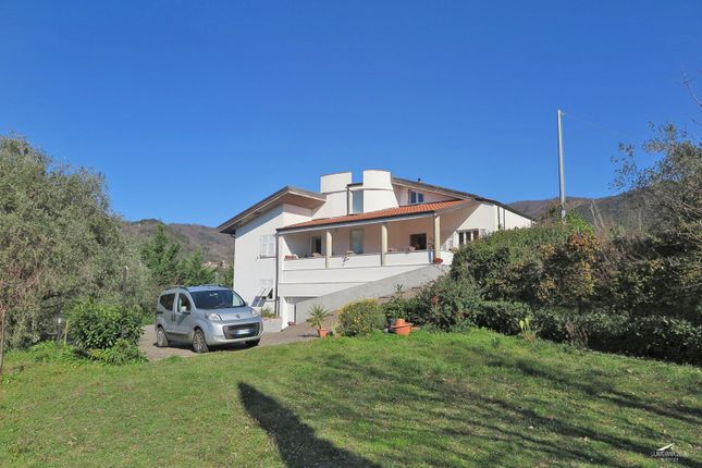 Thumbnail Detached house for sale in Massa-Carrara, Fosdinovo, Italy