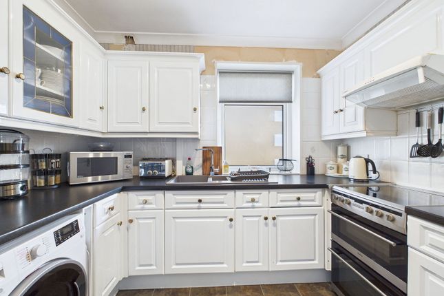 Knebworth Court, ,Flat 4, Petitor Road, Torquay photo 5
