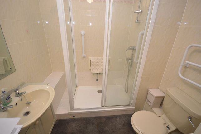 Flat 12, Victoria Court, Railway St,, Braintree, Essex photo 5