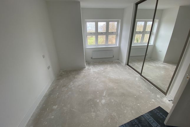 14 The Gables, 144a, London Road, Guildford photo 3