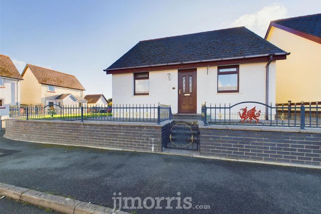 25 Llain Drigarn, Crymych photo 3