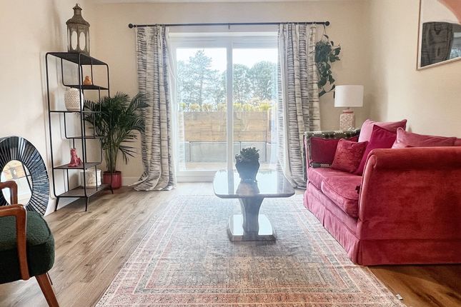 7 Moorfield Court, Narberth photo 2
