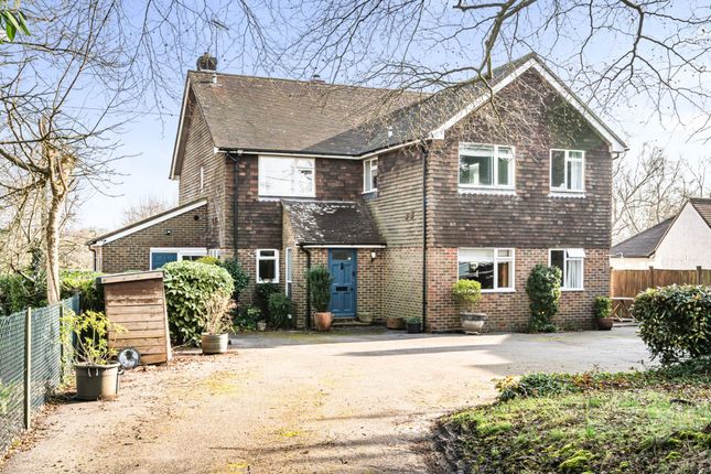 Thumbnail Detached house for sale in Bell Hill, Petersfield