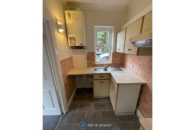 Flat, Newton Villa Lower Fold, Marple Bridge, Stockport photo 2