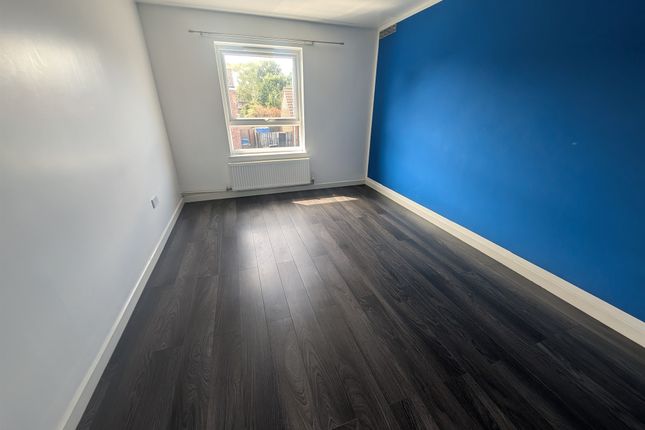 Flat 2a Cavendish Square, Margaret Street, Hull photo 4