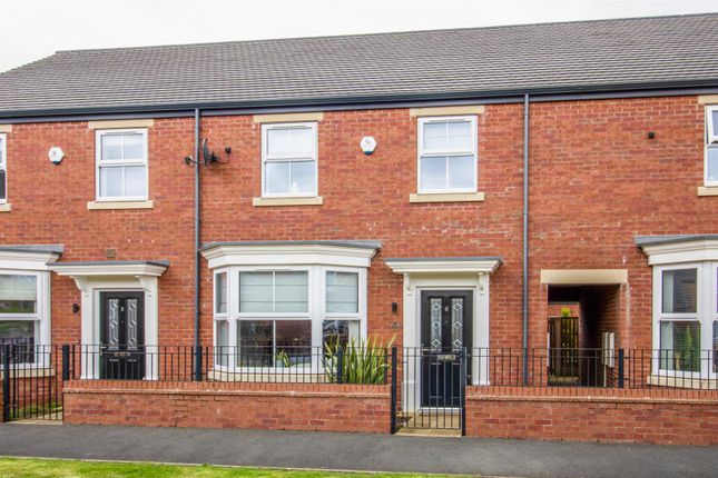 Town house for sale in Thornesgate Gardens, Wakefield