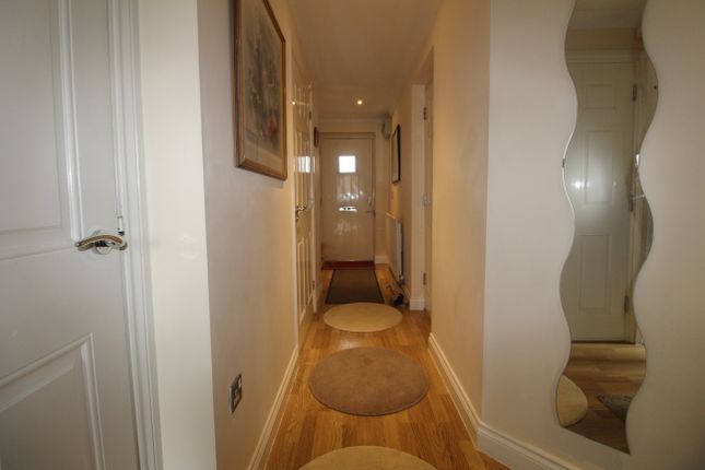 Town house for sale in Edgecote Close, Sharston, Wythenshawe, Manchester
