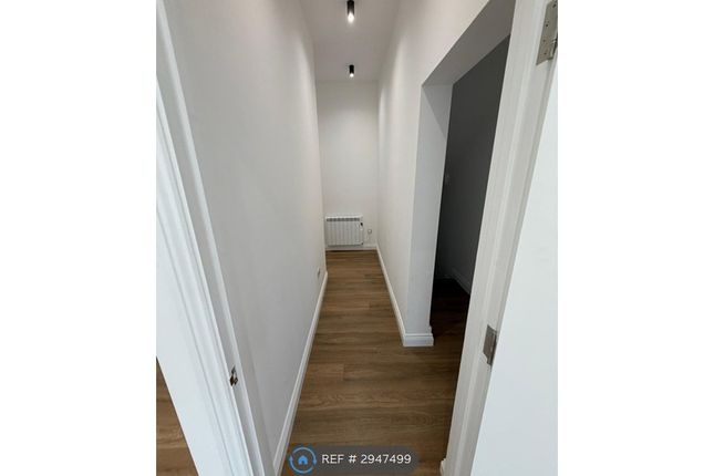 Flat, Western Road, Bexhill-On-Sea photo 2