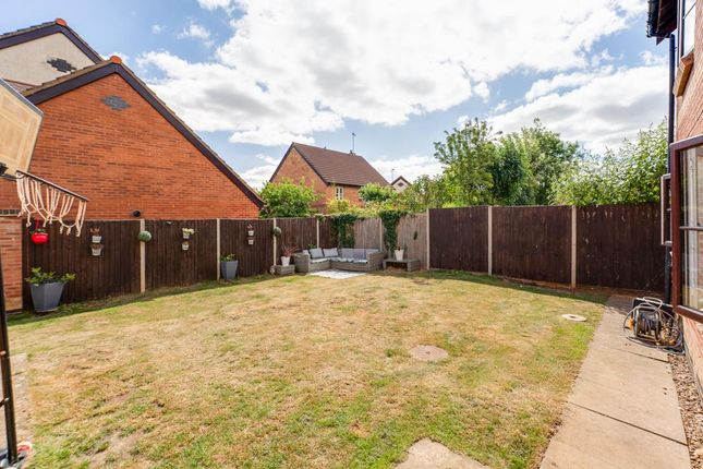 3, Langsett Close, Kettering photo 2