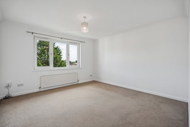 11, Broomhill Court, Stirlingshire photo 2