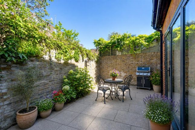 4-bed semi-detached on 32, Belsize Road, Swiss Cottage, £2,295,000