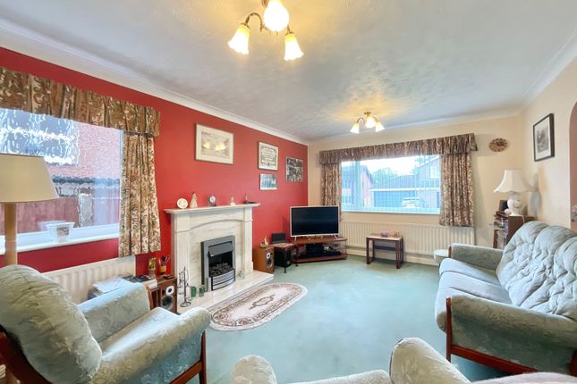 15 Windmill Drive, Crewe photo 2