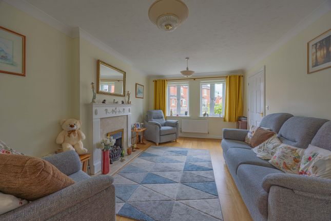 99, BURGE CRESCENT, TAUNTON photo 4