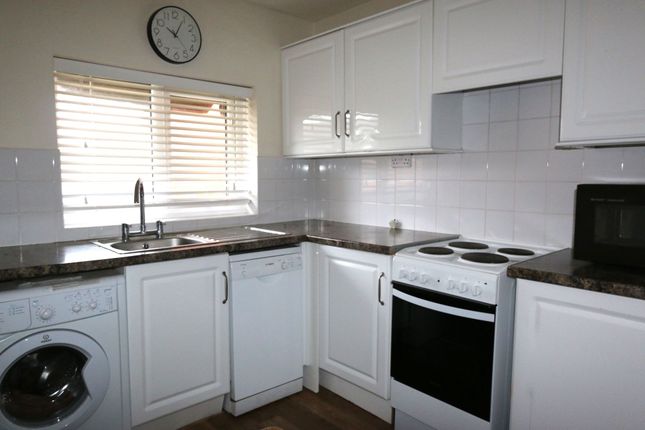 6 Icknield Court, Alcester photo 4