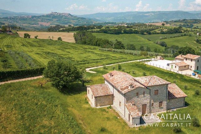 Villa for sale in Todi, Umbria, Italy