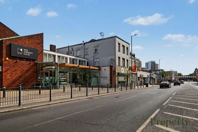 Commercial Road, London photo 4