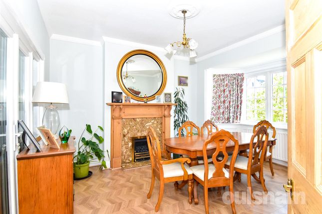 210, Pineapple Road, Birmingham photo 3