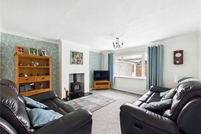 5, Grange Close, Ipswich photo 2