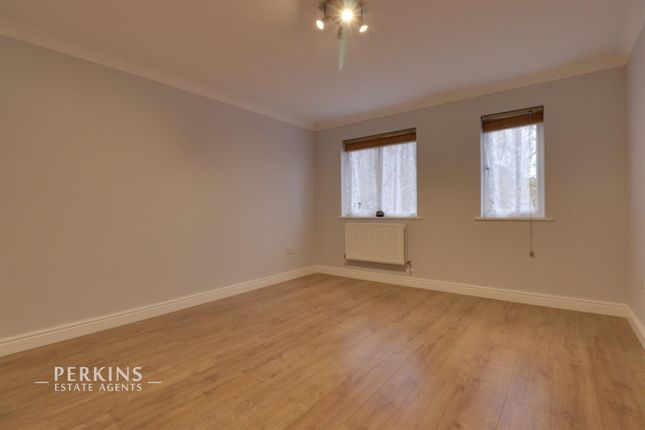 Flat 4, Flat 4, Churchill Court, Roxeth Green Avenue Harro, Harrow photo 4