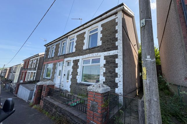 3-bed house on 24 Oakland Terrace, Cilfynydd, Pontypridd, £79,000