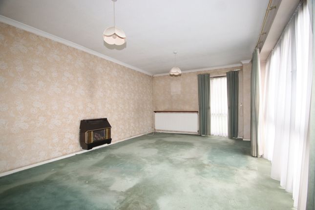 63, Albyfield, Bromley photo 2
