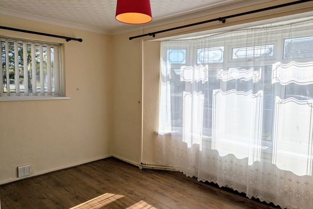 78 Brynawelon, Llanelli photo 2