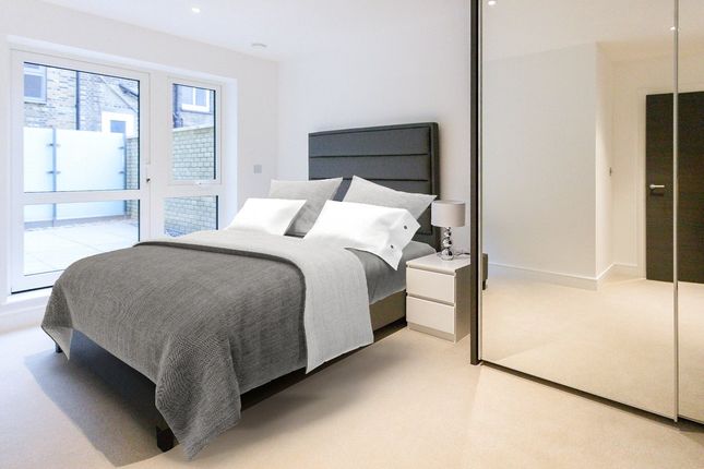 Flat for sale in Dickens Yard, Ealing